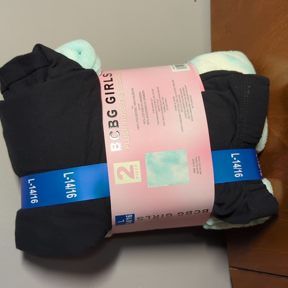 BCBG Plush Hoodie and Leggings Set Girls size 14/16 Large - Picture 3 of 8